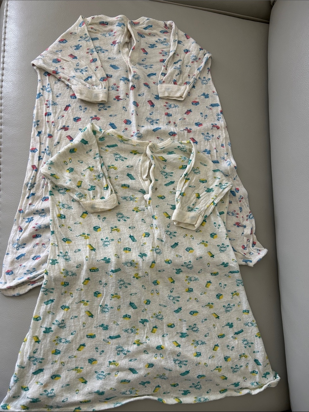 Nightdowns - Vntg Spencer’s 1980’s-Cream Nightgowns